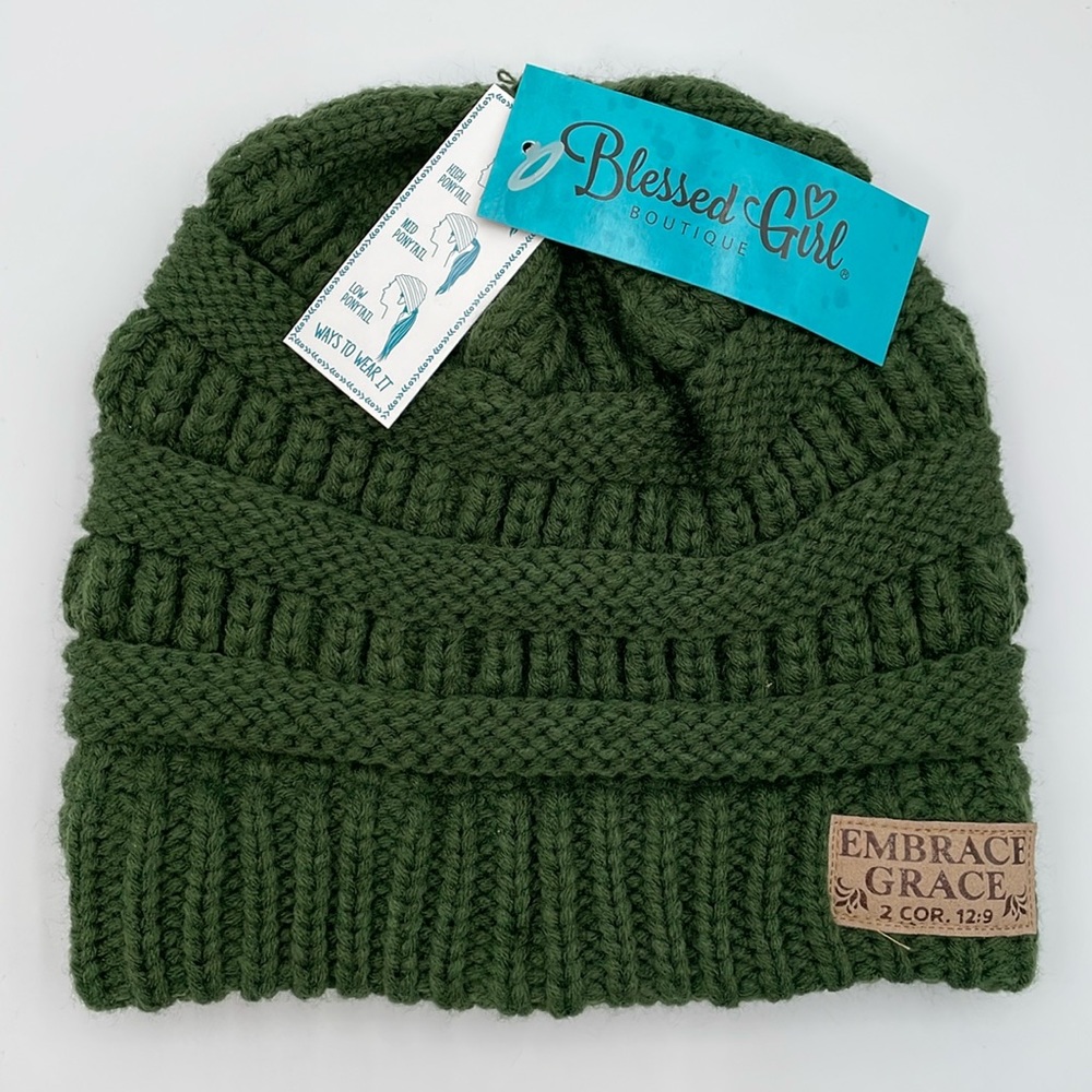 Cable Knit Beanie with hidden messy bun/ponytail opening - Embrace Grace‎ - New